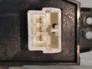 bontott KIA PRO Vészvillogó Kapcsoló