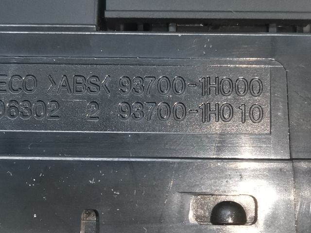 bontott KIA PRO Vészvillogó Kapcsoló