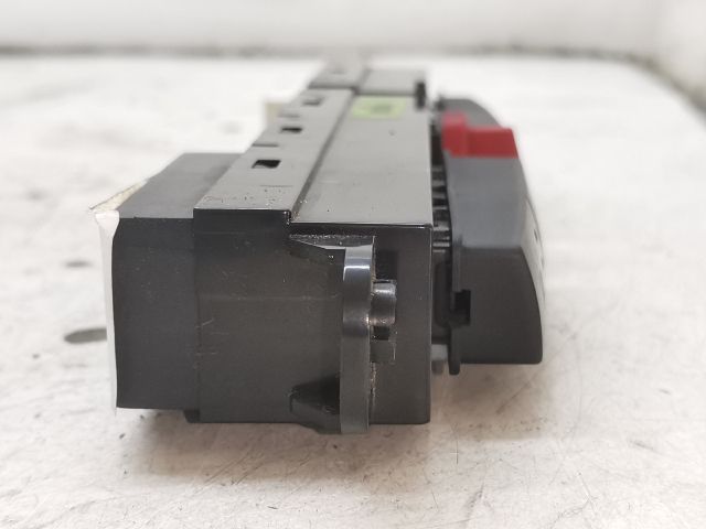 bontott KIA PRO Vészvillogó Kapcsoló