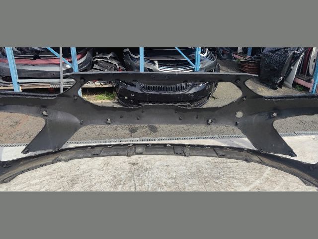 bontott KIA PROCEED Első Lökhárító (Üresen)