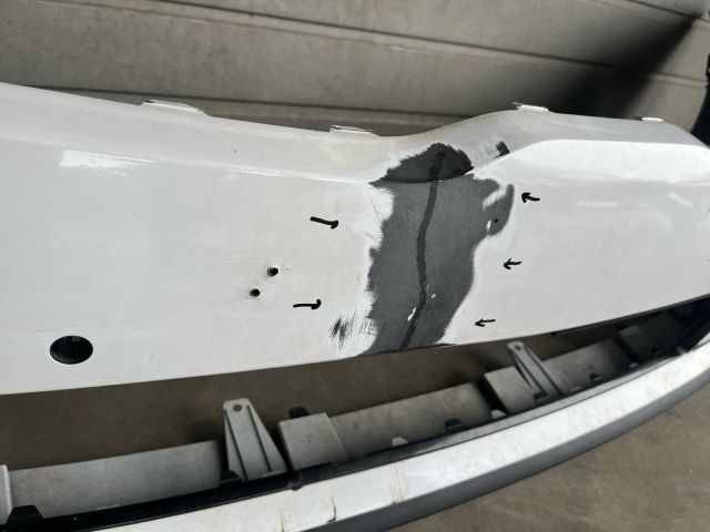 bontott KIA PROCEED Első Lökhárító (Üresen)