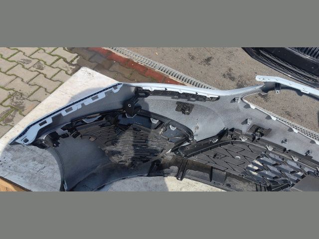 bontott KIA PROCEED Első Lökhárító (Üresen)