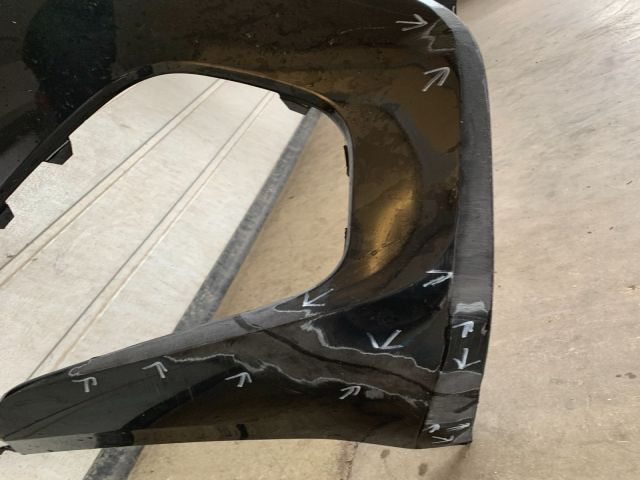 bontott KIA PROCEED Első Lökhárító (Üresen)