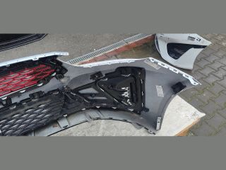 bontott KIA PROCEED Első Lökhárító (Üresen)