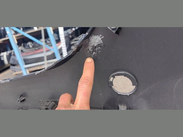 bontott KIA PROCEED Első Lökhárító (Üresen)