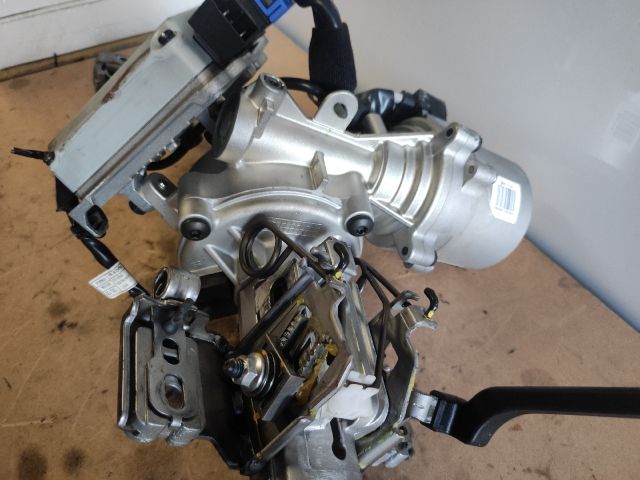 bontott KIA PROCEED Kormányoszlop