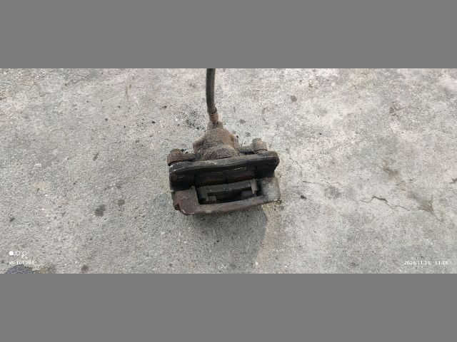 bontott KIA RIO Bal hátsó Féknyereg Munkahengerrel