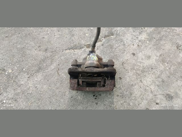 bontott KIA RIO Jobb hátsó Féknyereg Munkahengerrel