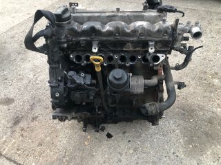 bontott KIA RIO Motor (Fűzött blokk hengerfejjel)