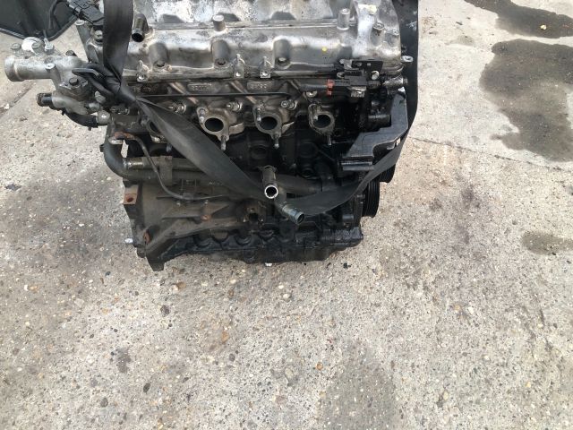 bontott KIA RIO Motor (Fűzött blokk hengerfejjel)