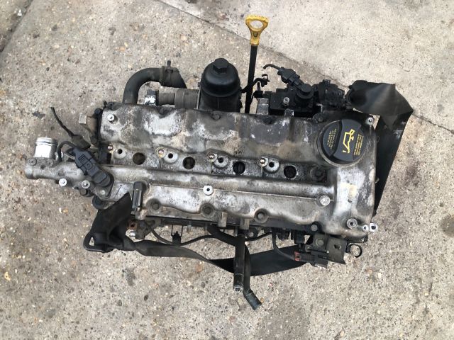 bontott KIA RIO Motor (Fűzött blokk hengerfejjel)
