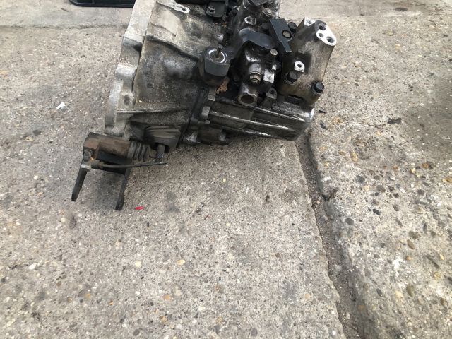 bontott KIA RIO Váltó (Mechanikus)