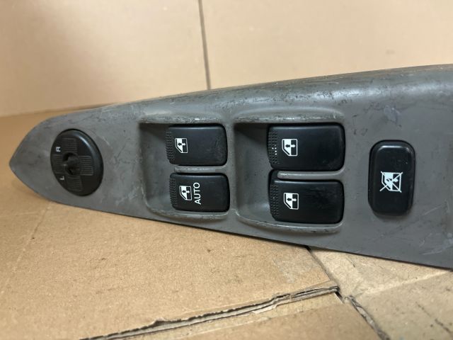 bontott KIA RIO Ablakemelő és Tükör Kapcsoló