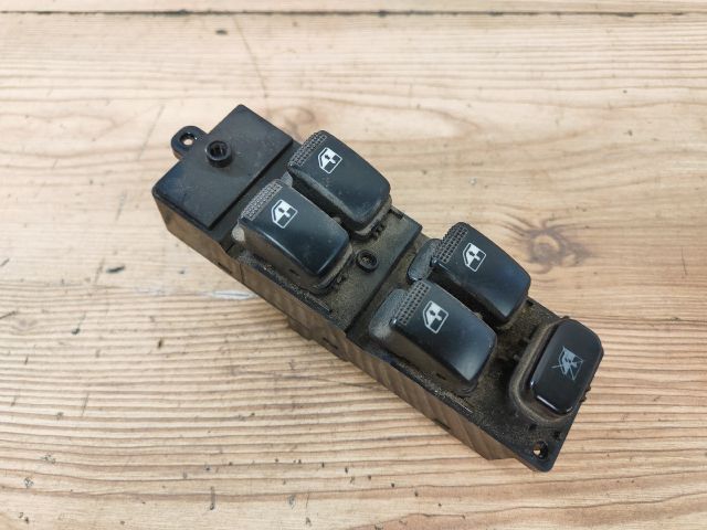 bontott KIA RIO Ablakemelő Kapcsoló Négyes / Kettes