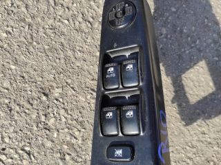 bontott KIA RIO Ablakemelő Kapcsoló Négyes / Kettes