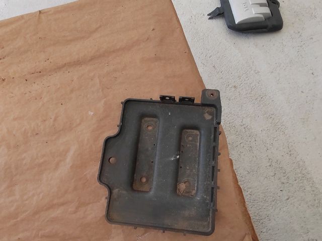 bontott KIA RIO Akkumulátor Tartó