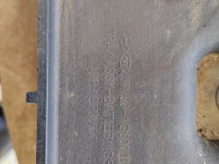 bontott KIA RIO Akkumulátor Tartó