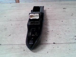 bontott KIA RIO Bal első Ablakemelő Kapcsoló