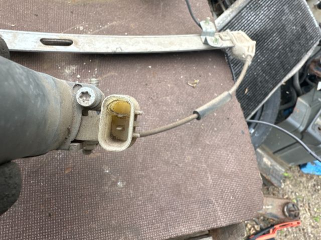 bontott KIA RIO Bal első Ablakemelő Szerkezet (Elektromos)