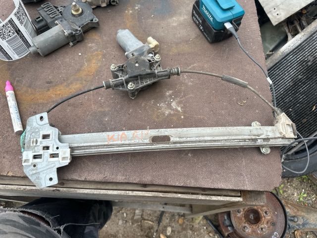 bontott KIA RIO Bal első Ablakemelő Szerkezet (Elektromos)