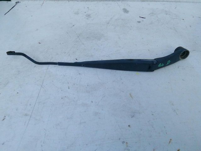 bontott KIA RIO Bal első Ablaktörlő Kar