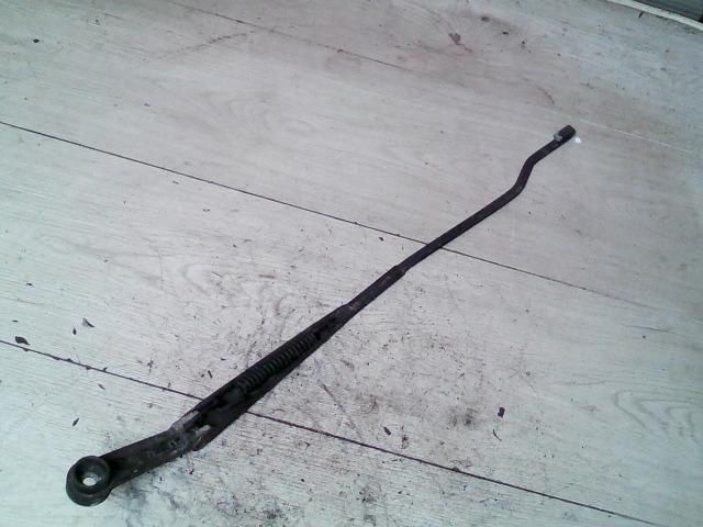 bontott KIA RIO Bal első Ablaktörlő Kar