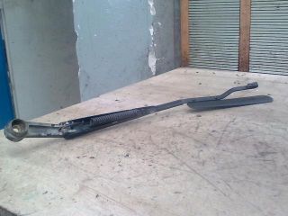 bontott KIA RIO Bal első Ablaktörlő Kar