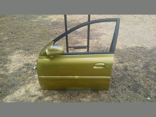 bontott KIA RIO Bal első Ajtó (Részeivel)