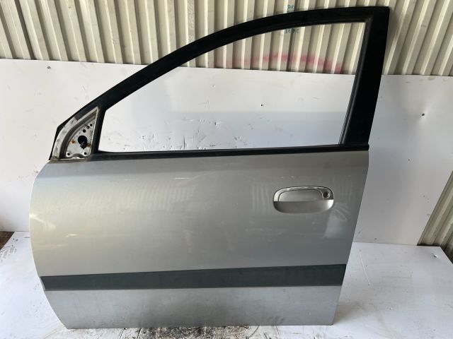 bontott KIA RIO Bal első Ajtó (Részeivel)