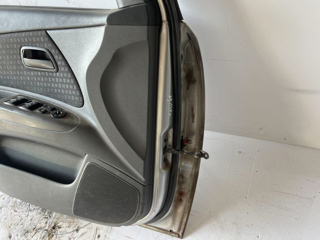 bontott KIA RIO Bal első Ajtó (Részeivel)