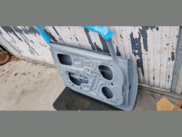 bontott KIA RIO Bal első Ajtó (Üres lemez)