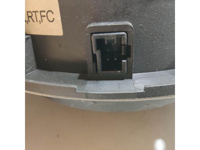 bontott KIA RIO Bal első Hangszóró