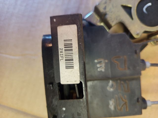 bontott KIA RIO Bal első Központizár Motor