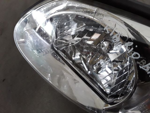 bontott KIA RIO Bal Fényszóró