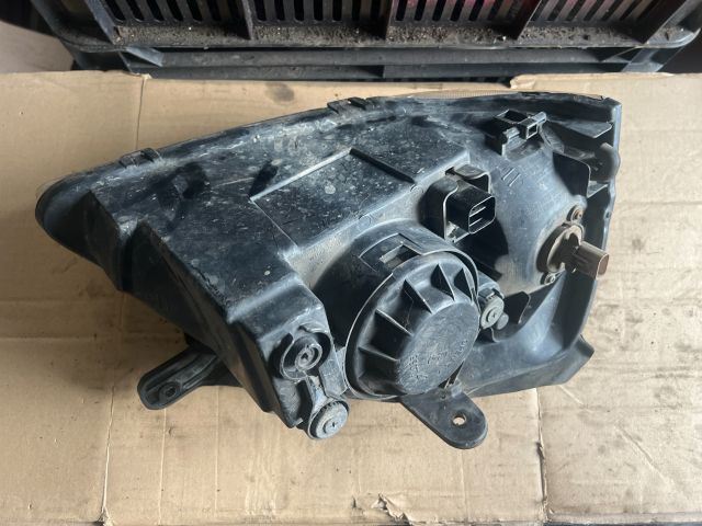 bontott KIA RIO Bal Fényszóró