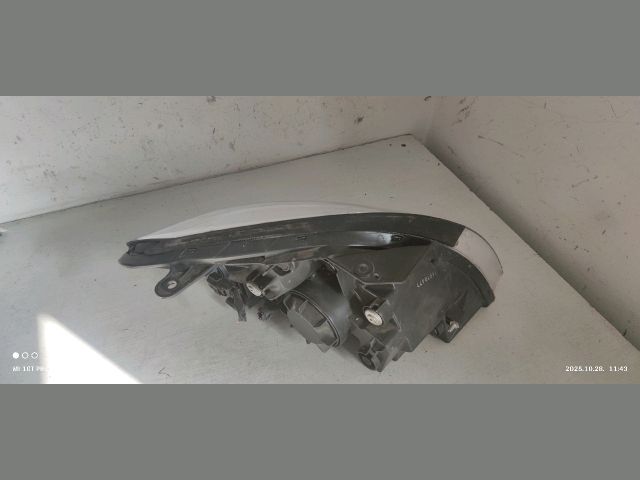 bontott KIA RIO Bal Fényszóró