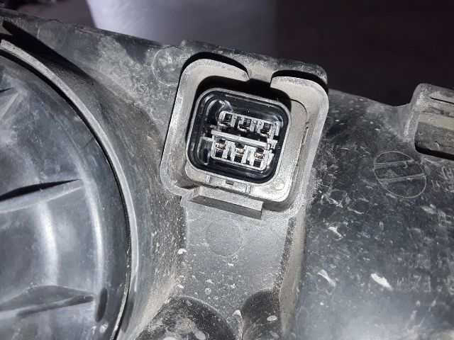 bontott KIA RIO Bal Fényszóró