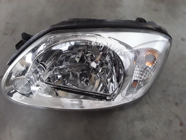 bontott KIA RIO Bal Fényszóró