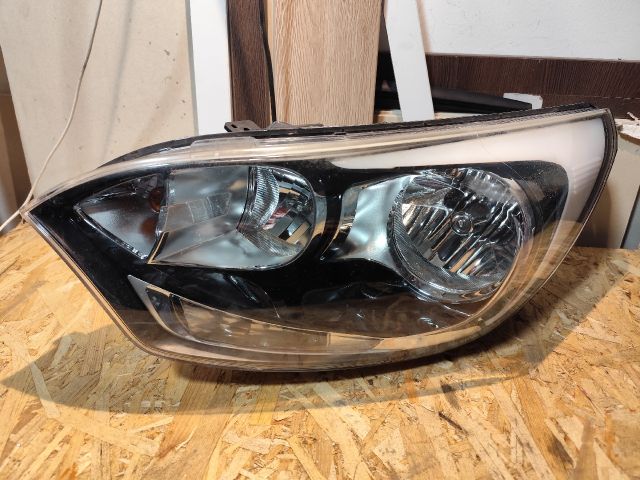 bontott KIA RIO Bal Fényszóró