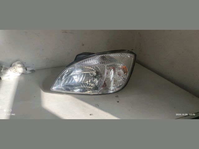 bontott KIA RIO Bal Fényszóró