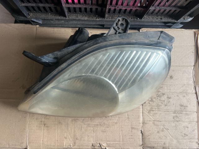 bontott KIA RIO Bal Fényszóró