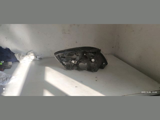 bontott KIA RIO Bal Fényszóró