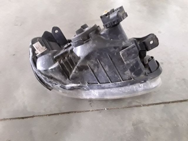 bontott KIA RIO Bal Fényszóró