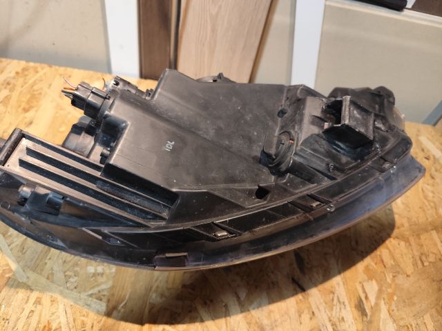 bontott KIA RIO Bal Fényszóró