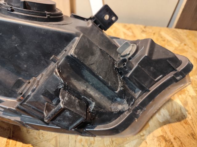 bontott KIA RIO Bal Fényszóró