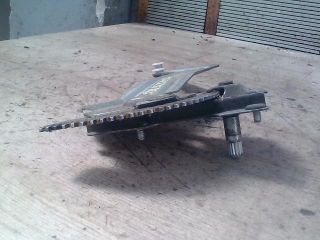 bontott KIA RIO Bal hátsó Ablakemelő Szerkezet (Mechanikus)