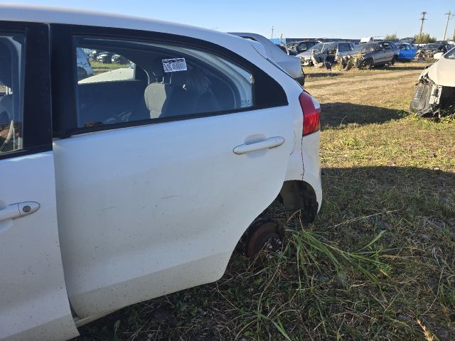 bontott KIA RIO Bal hátsó Ajtó (Üres lemez)