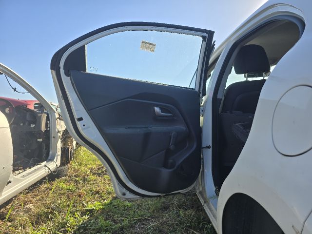 bontott KIA RIO Bal hátsó Ajtó (Üres lemez)