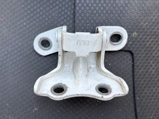 bontott KIA RIO Bal hátsó Zsanér