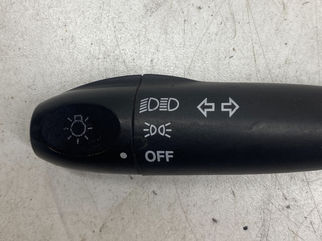 bontott KIA RIO Bal Kormánykapcsoló Irányjelző